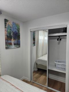 Beautiful Home in Edmonton - 6