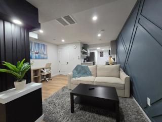 Beautiful Home in Edmonton - 8