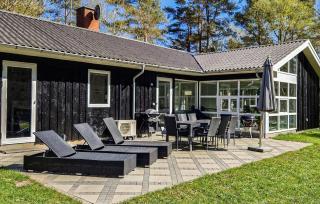 Cozy Home In Hadsund With Sauna - 6