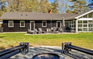 Cozy Home In Hadsund With Sauna - 5