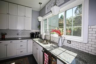 Historic Fenn Hill Estate w/Idyllic Vineyard Views - Arcade, Hot Tub, Fire Pit & Pool - 1