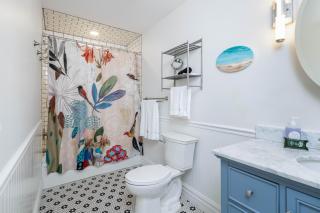 Coastal Inspired Beach Condo - Steps from South Beach & Kids Corner! - 1