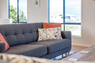 8 Corcoran Avenue - BEACH SEAS THE DAY - 2