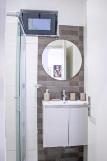 Ocean View Apartments - 8