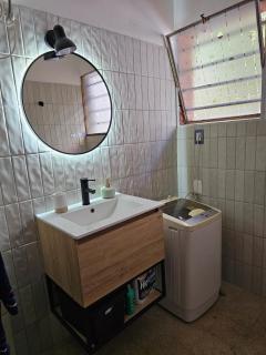Apartamento con gran balcón frente a parque - 8