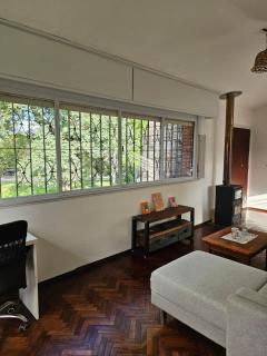 Apartamento con gran balcón frente a parque - 7