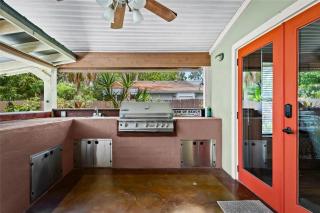 Sarasota Gem Private Heated Pool Minutes to Siesta and Lido Beaches Family-Ready - 4