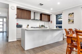 Campiana Retreat, 5 Beds, Near Virgara Wines, 2 Living Areas - 1