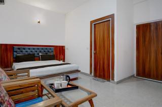 Hotel O Greater Noida West Link Road Formerly Advent - 1