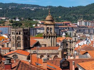 Charming Apartment in Ourense overlooking the City - 1