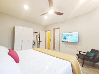 Conchita 3 MaiaHome Condesa Boutique King Bed - 3