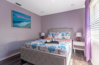 Sarasota home with private heated pool, close to Siesta Key Beach - 8
