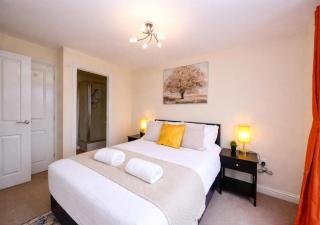 4 Bed House Sleeps 9 Nottingham Private Parking - 4