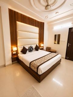 Hotel VVS By Aashiyana Groups - 5