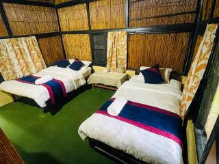 Hotel Tharu Garden - 8