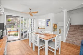 2 Bedroom Villa at Labrador Beach - 6