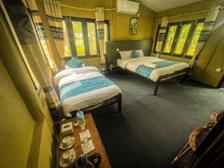 Hotel Tharu Garden - 7