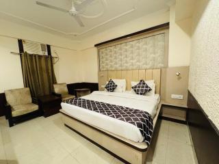Hotel Ganga Aatitheyam - 0