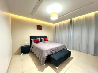 LUXUEUX 2 CHAMBRE TRES SECURISE 1t - 1