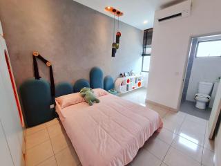 Family Friendly Home, 5 mins to Aeon & Lotus - 8