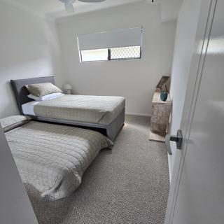 3 Bed West End Apartment - 1