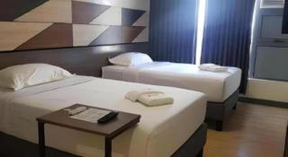 Travelite Hotel Legarda - 8
