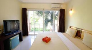The Room Hotel - 4