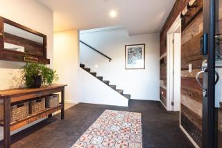 Alpine Retreat - Panoramic Views & Hot Tub - 4