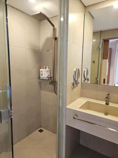 Căn hộ 1PN ngay cạnh bãi tắm view thành phố và biển - 6