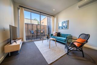 Floral on Frew 2BR Staycation CBD WiFi - 0