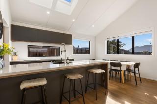 Three Northlake - Stylish 3BR Retreat in Wanaka - 6