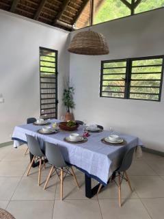 Villa & bungalows avec piscine, proche plage, Parc National et Le Morne - 4