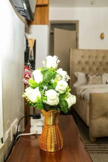 Remi Luxe Homes - 9
