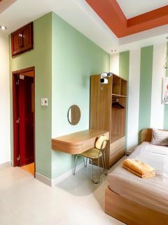 Saigon Riverside Retreat - Bright Balcony Studio with City View near Ben Thanh Market - 6