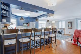Beautiful Family Cottage with Hot Tub Near Ottawa - 9