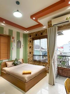 Saigon Riverside Retreat - Bright Balcony Studio with City View near Ben Thanh Market - 0
