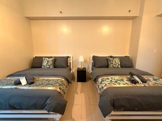 Affordable Stay Across NAIA Terminal 3 with 500mbps WIFI and free Netflix access C53D - 1