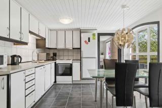 Spacious Holiday Home Near Limfjord And Nature - 5