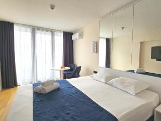 24homebatumi-3504, right on the Black Sea - 8