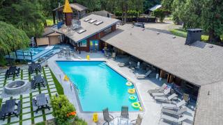 Luxury Farm House with Pool , Hot Tub , Sauna Retreats and Events Allowed - Langley - 9