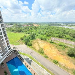 KULAI IOI MALL D'Putra Suites Near JPO Senai Airport - 4