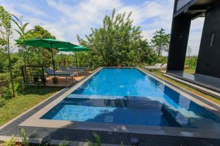 Secret Paradise Edge - 2