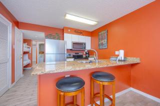 Royal Palms 1107 - 9