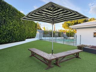 The Waterfront Retreat - Sleeps 16 - 9