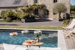 Manoir de la Nogrie - Chambre de charme avec accès privatif - Piscine chauffée sur domaine 5 étoiles à la campagne - 9
