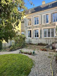 Romantic French family home - 7