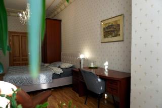 Cozy Room in Homestay with a Cat 10 Min to Central Station - 4