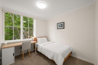 Leafy South Yarra Family Retreat by Wow Manage - 3