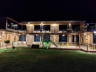 Arya Resort And Spaa - 7
