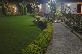 Home in the Hills, Resort & Restaurant - 1